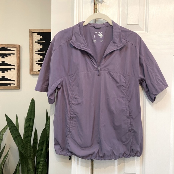 Mountain Hardwear Echo Lake womens XS top. Like new. - Picture 3 of 7
